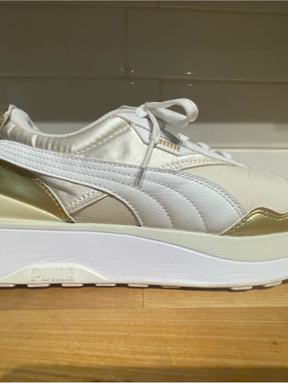 Puma Cruise Rider Women’s Sneakers sz 9